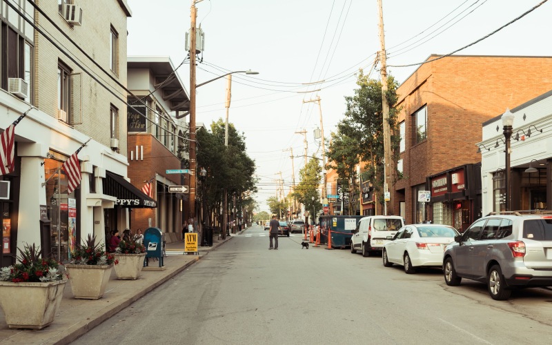 It’s easy to get where you need to go city streets and colorful buildings